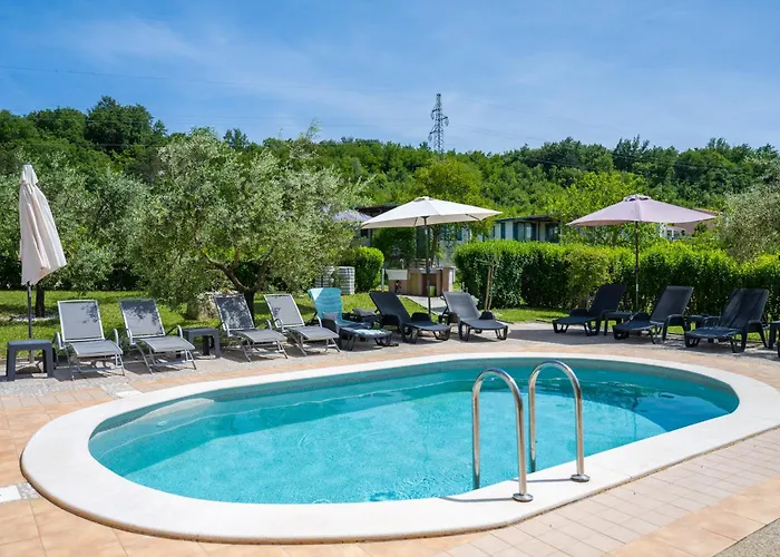 Apartament Bratti *